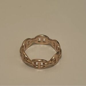 Gold Gucci chain link Mariner Ring